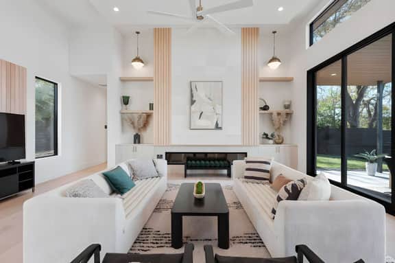 Barton Springs Luxe 